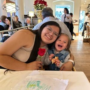 Meet your Posher, Stephanie